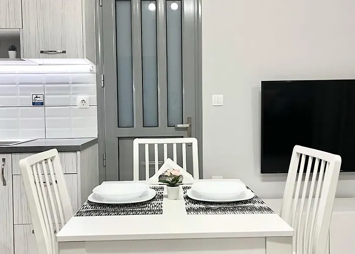 Blueline 3 Loutráki